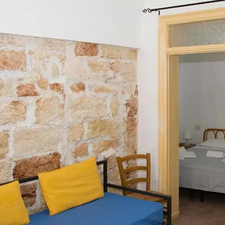 Appartement 2000 Terrasini