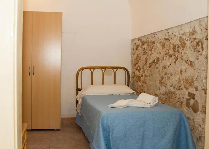 Apartment 2000
