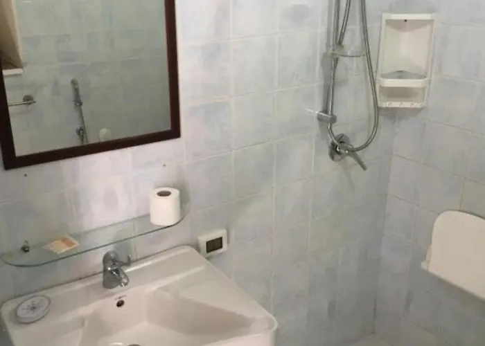 2000 Apartment
