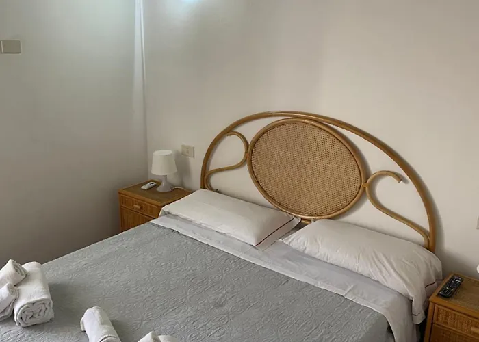 Apartment 2000 *