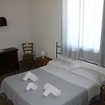 2000 *