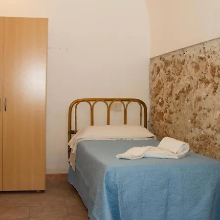 Apartment 2000