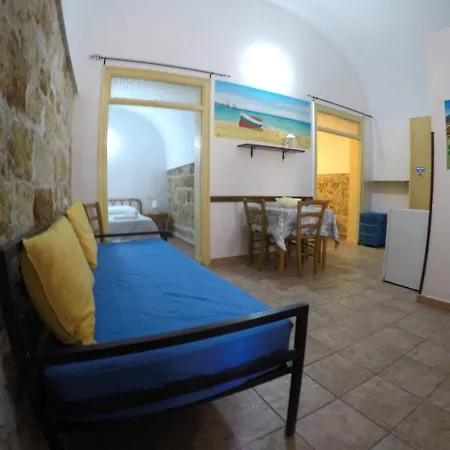 2000 Apartment