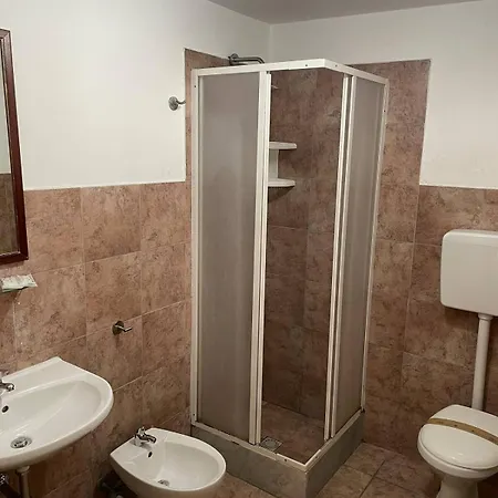 Apartment 2000