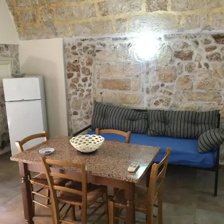 2000 Apartment *